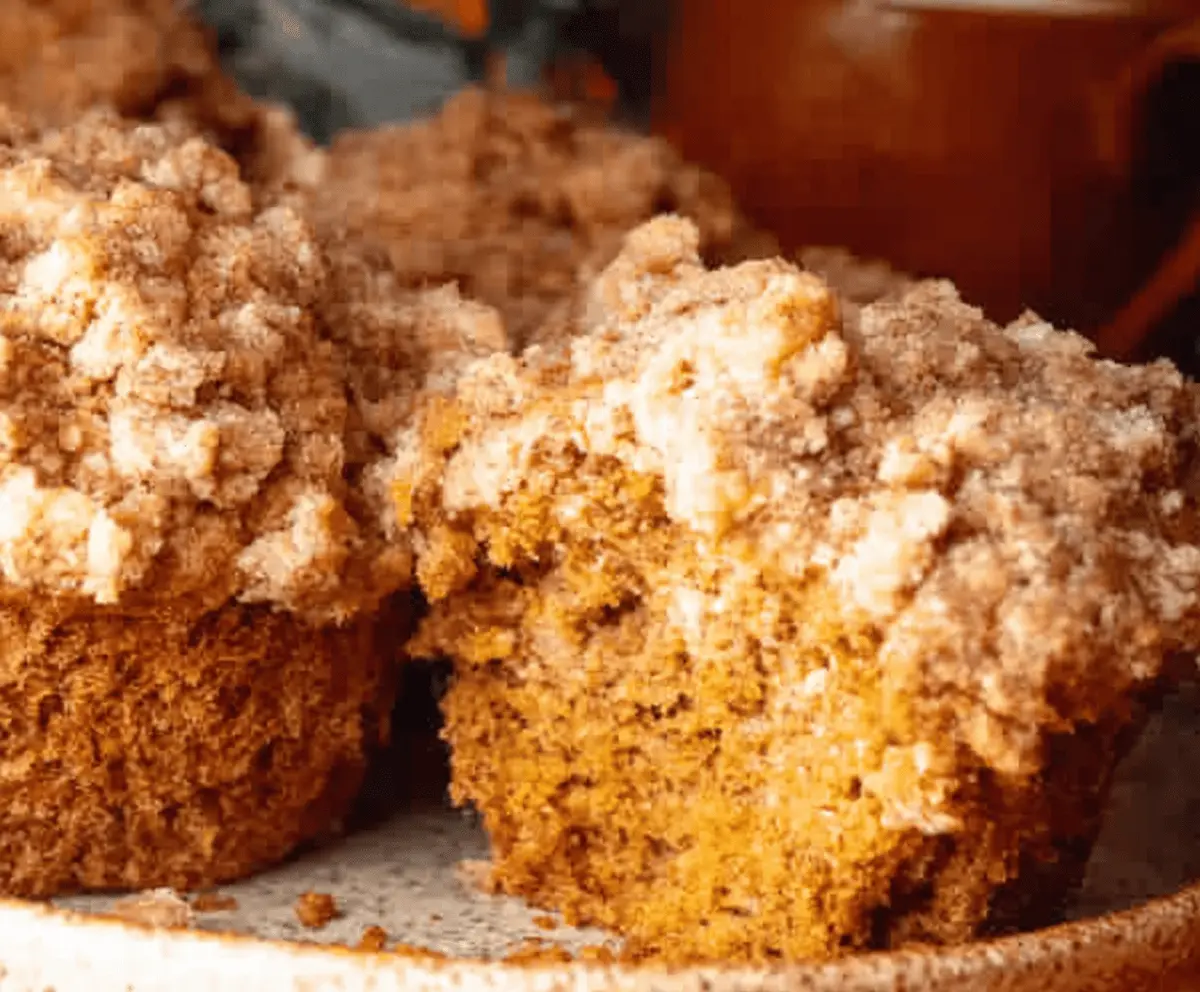 Pumpkin Apple Streusel Muffins 